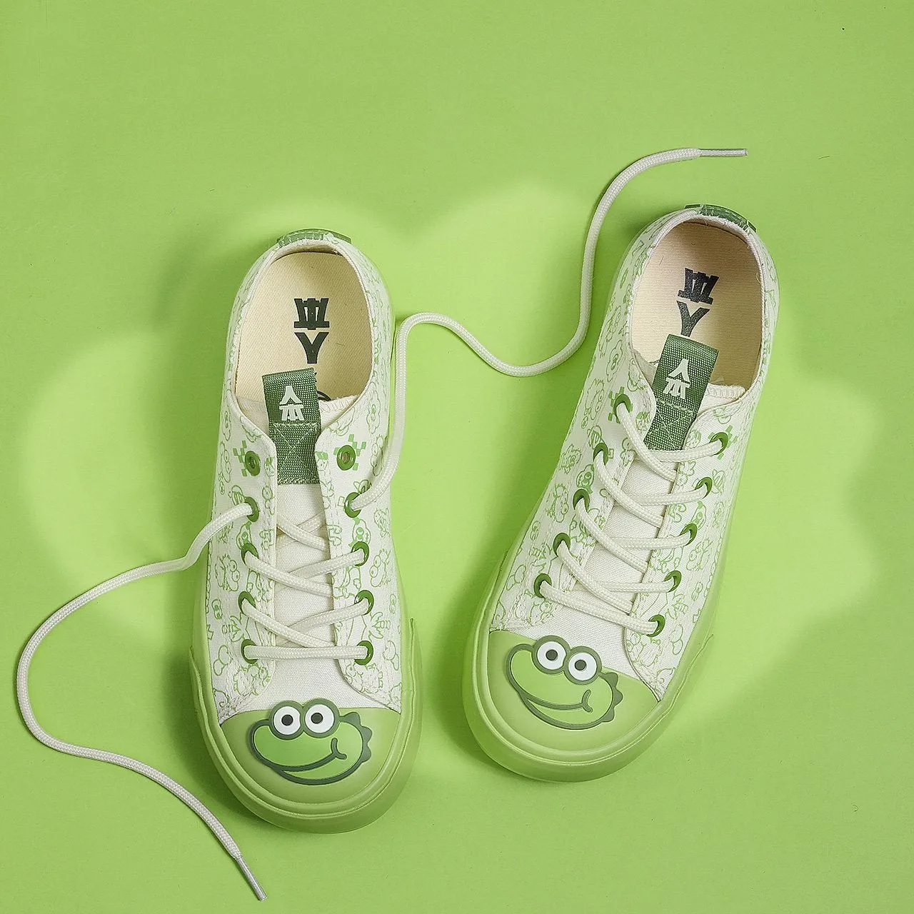 Cute Cartoon Crocodile Print Canvas Shoes