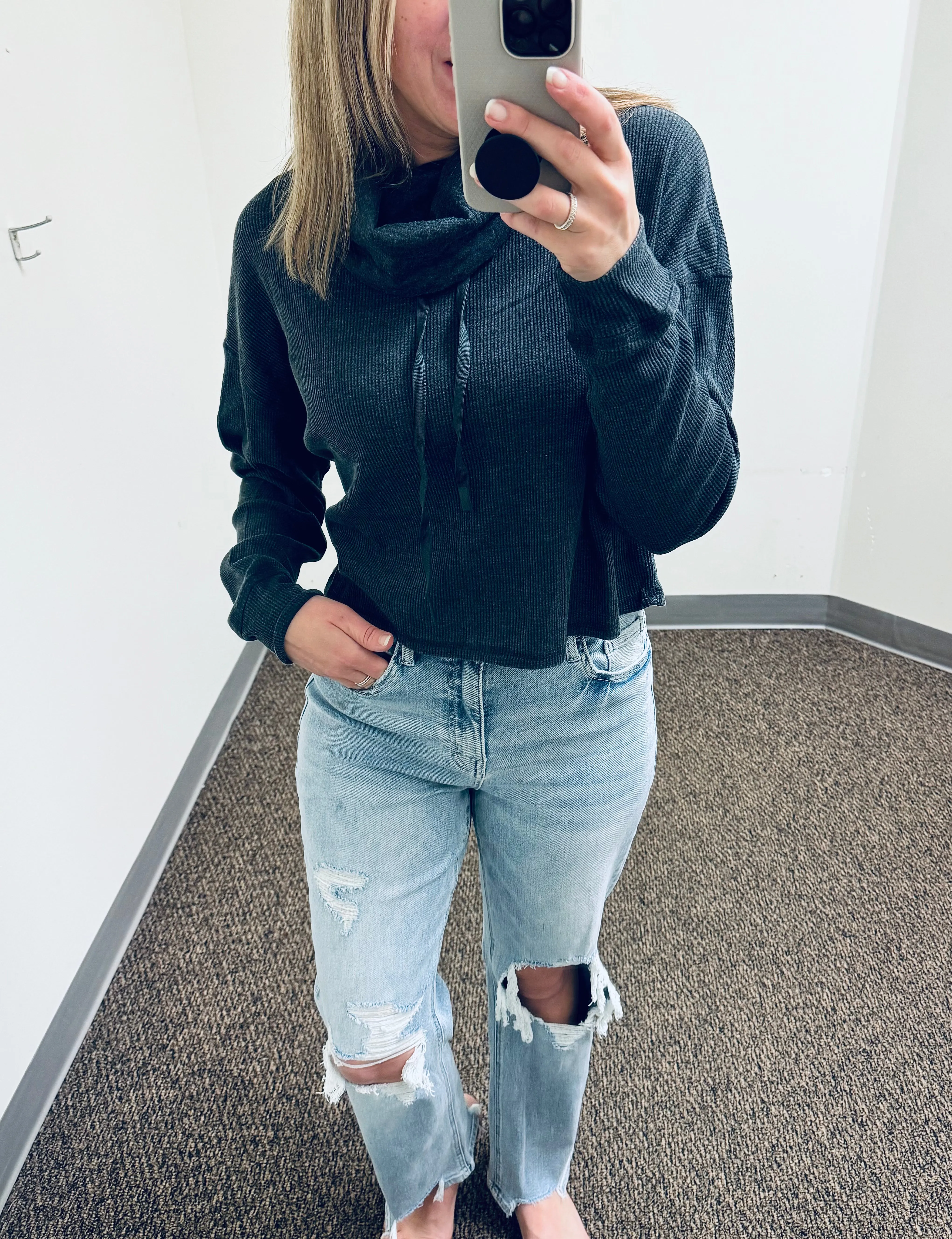 VERVET 90's High Rise Distressed Straight Jeans